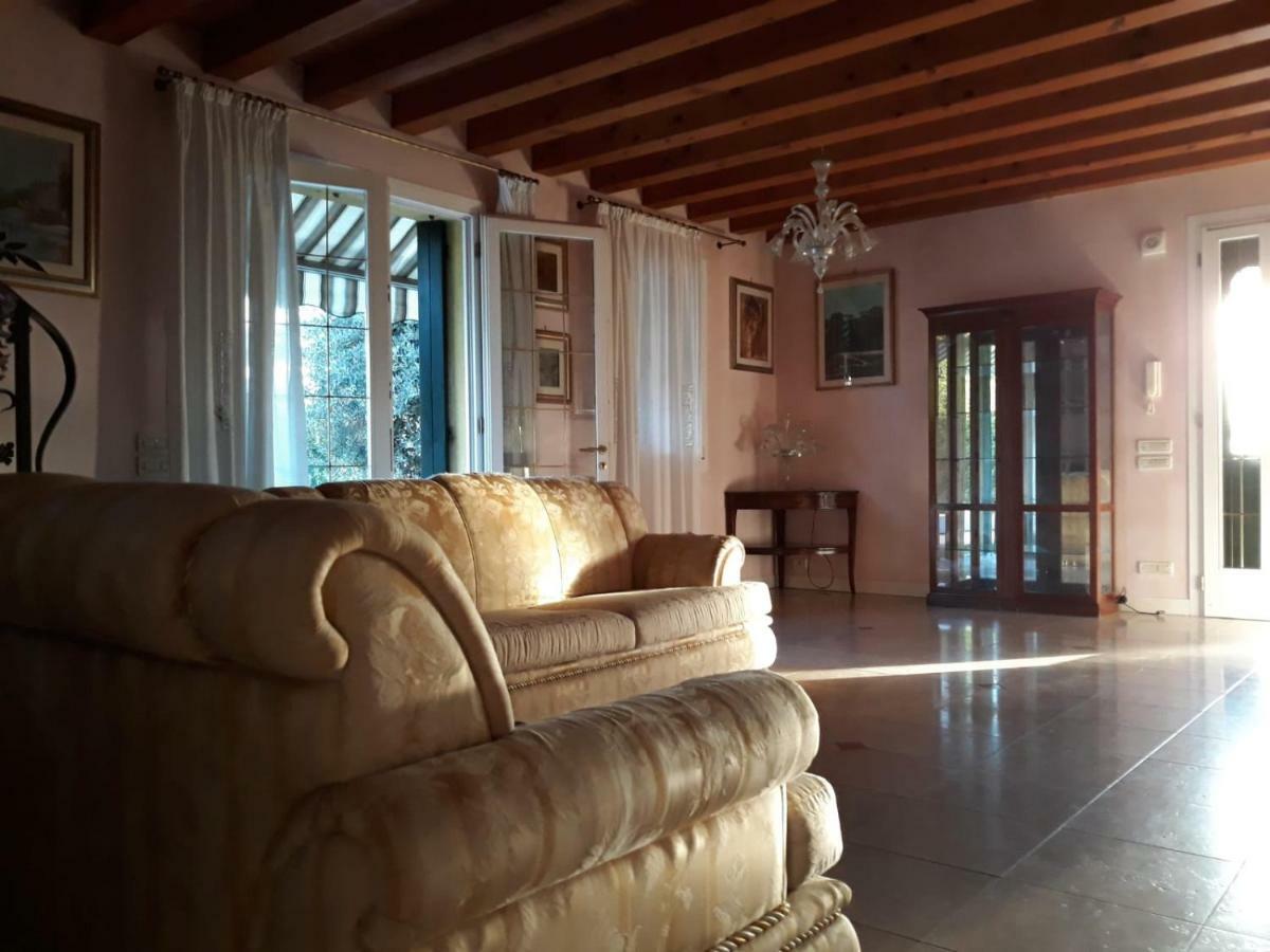 Villa Loredana Elegant Villa With Private Bathroom Спинея Экстерьер фото